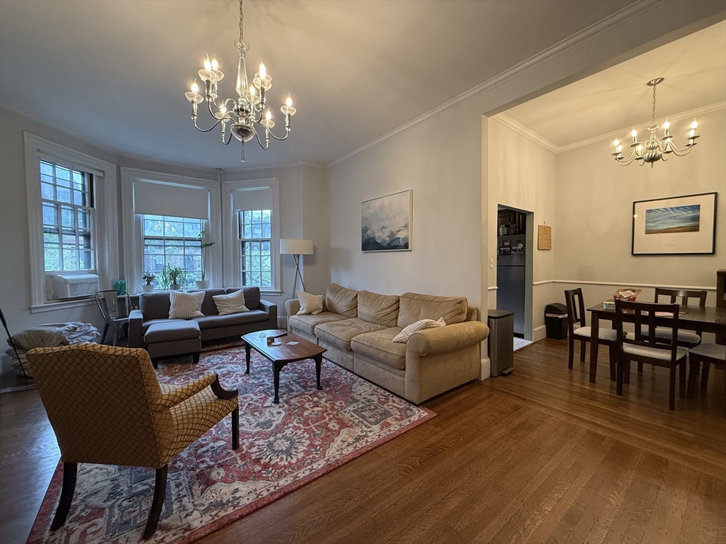 236 Marlborough St, Back Bay