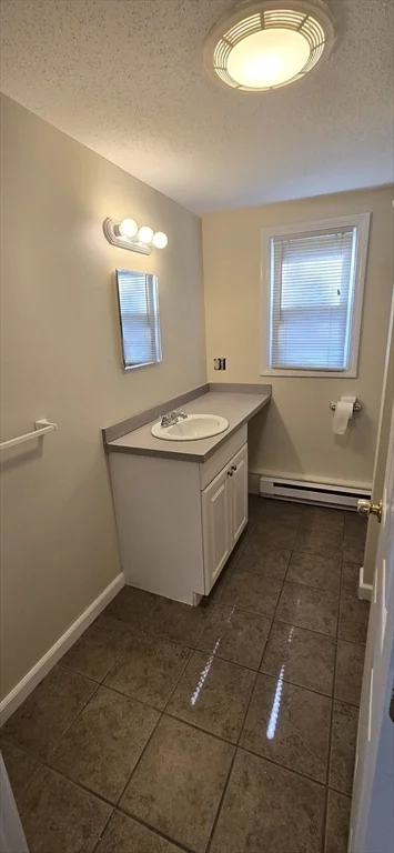 4R Camp Jahn Rd, Southampton
