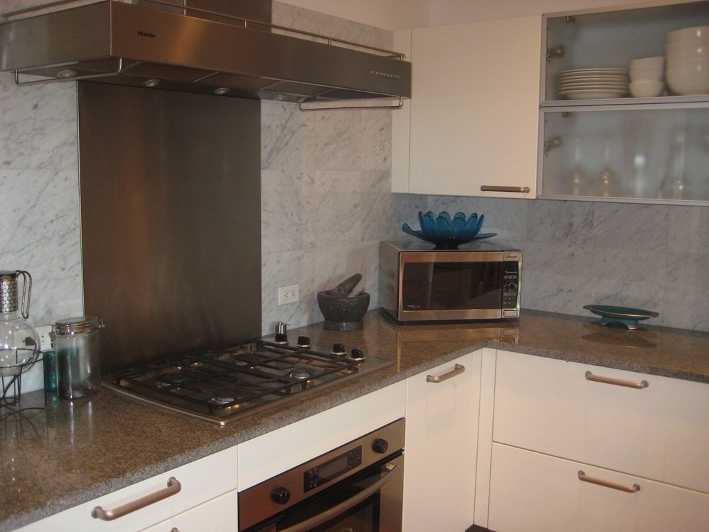 360 Newbury St, Back Bay