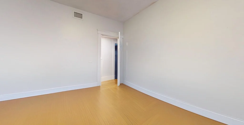 34 Saranac, Dorchester