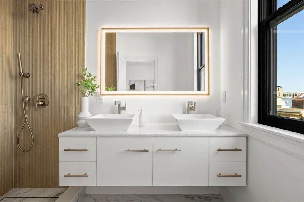 100 Bennington St, East Boston