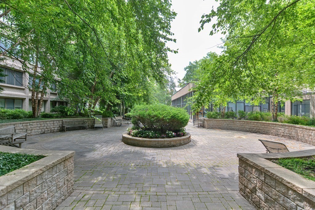 1731 Beacon St, Brookline