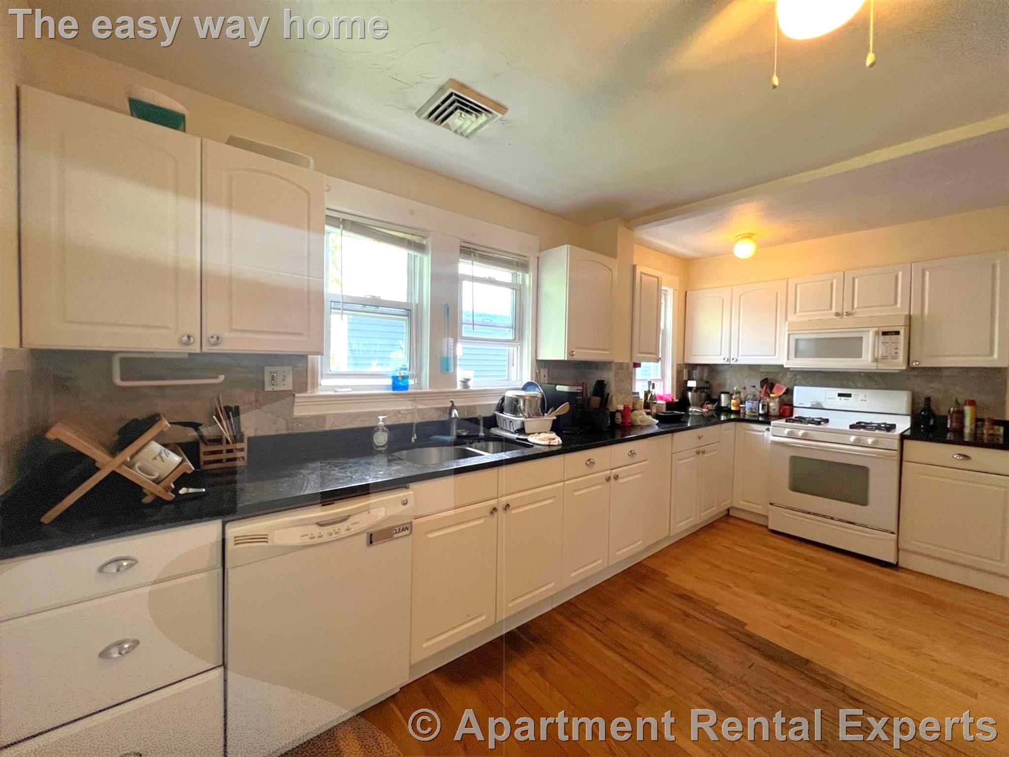 119 Albion St, Davis Square