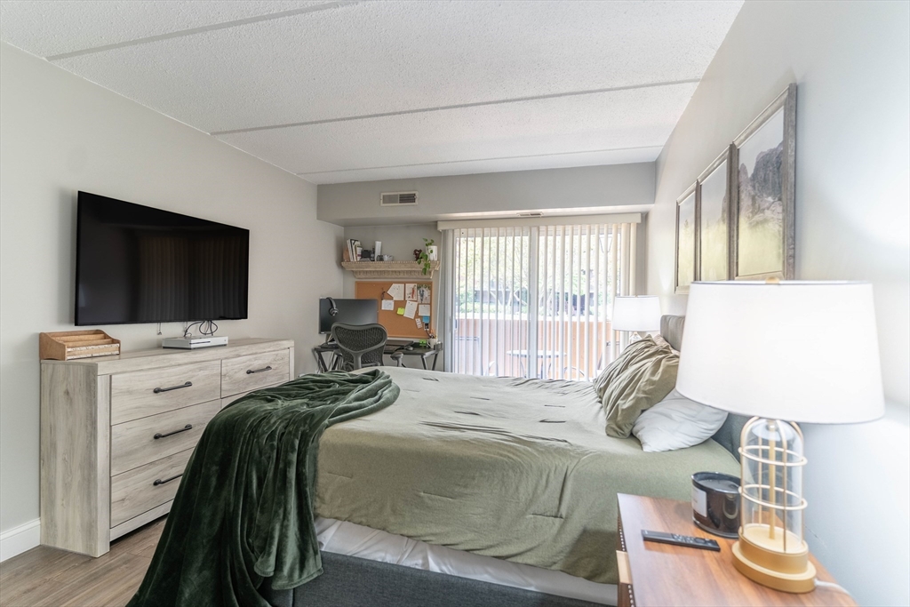 144 Marble, Stoneham