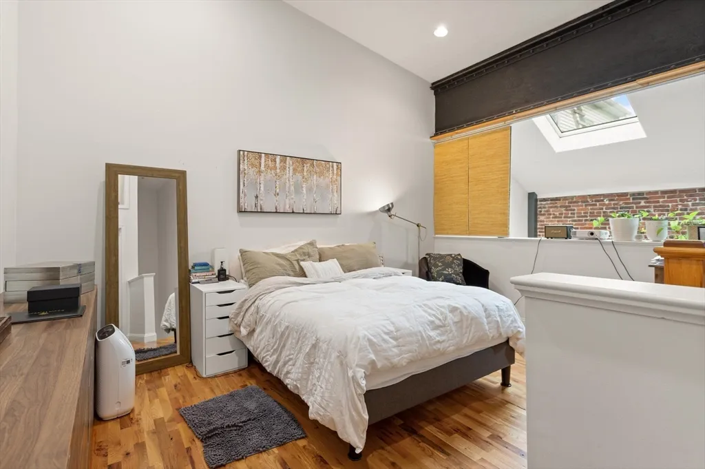 336 Saratoga St, East Boston