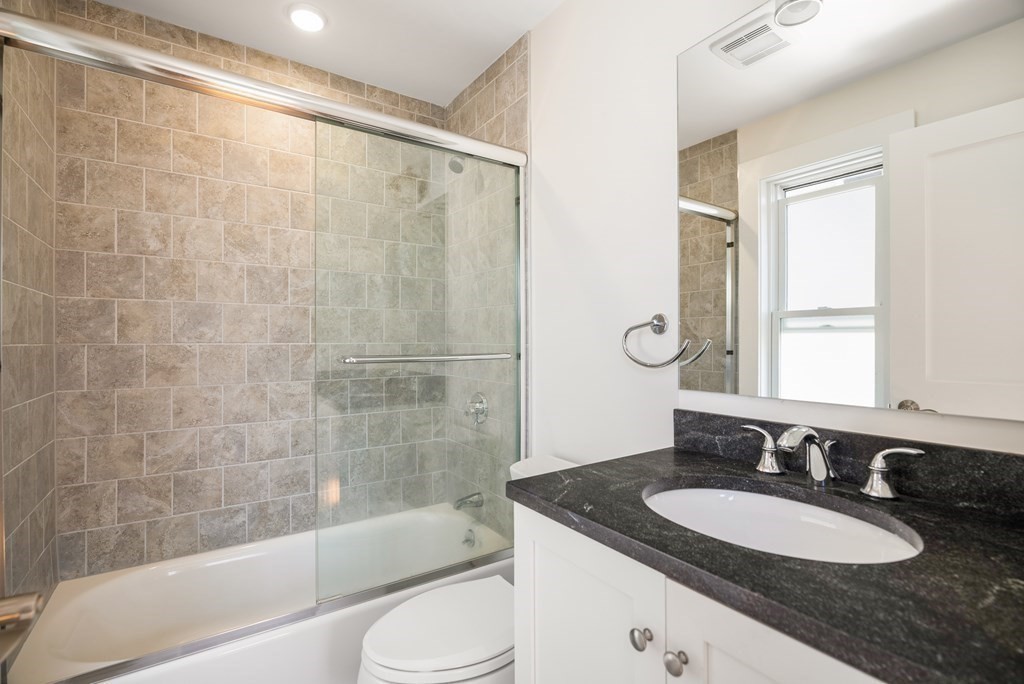 34 Henry St, Everett