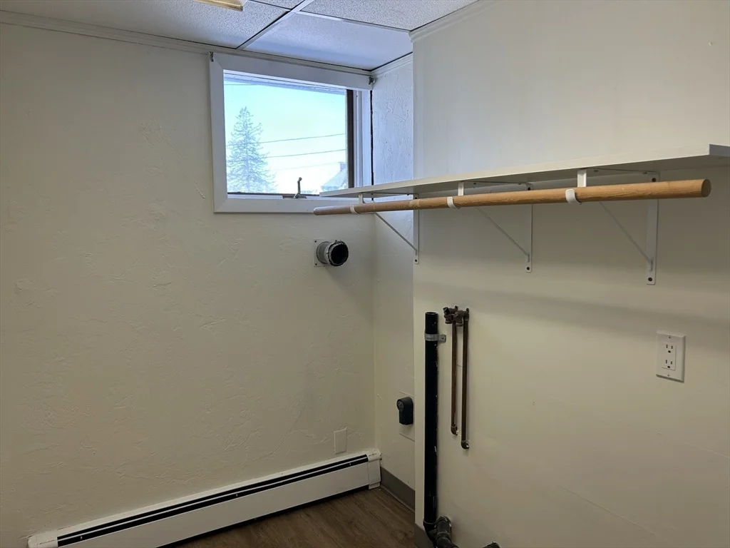 200 Main Street Apt 1, Spencer