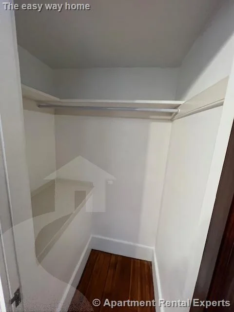 76 Powderhouse Blvd, Davis Square