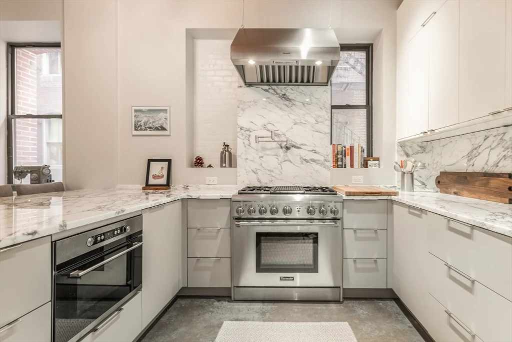 717 Atlantic Ave, Leather District