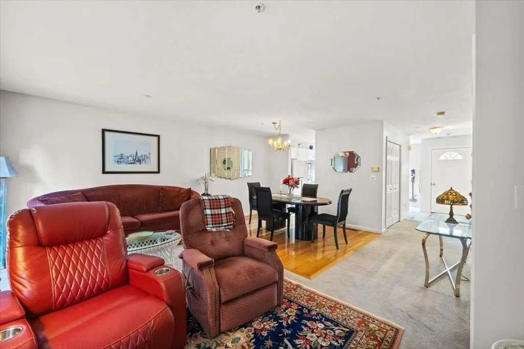 822 Thayer St, Abington