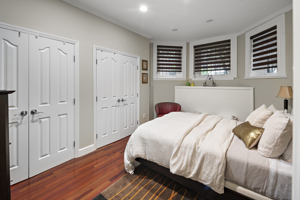 296 Commonwealth Ave, Back Bay