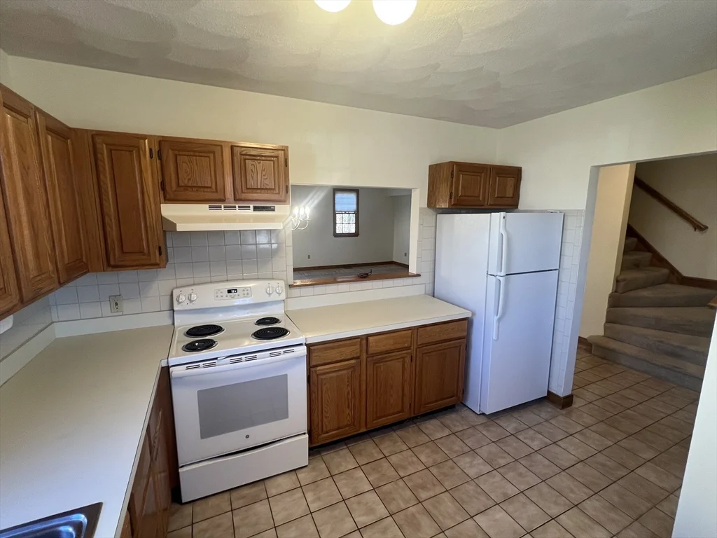 1050 Chestnut St, Newton