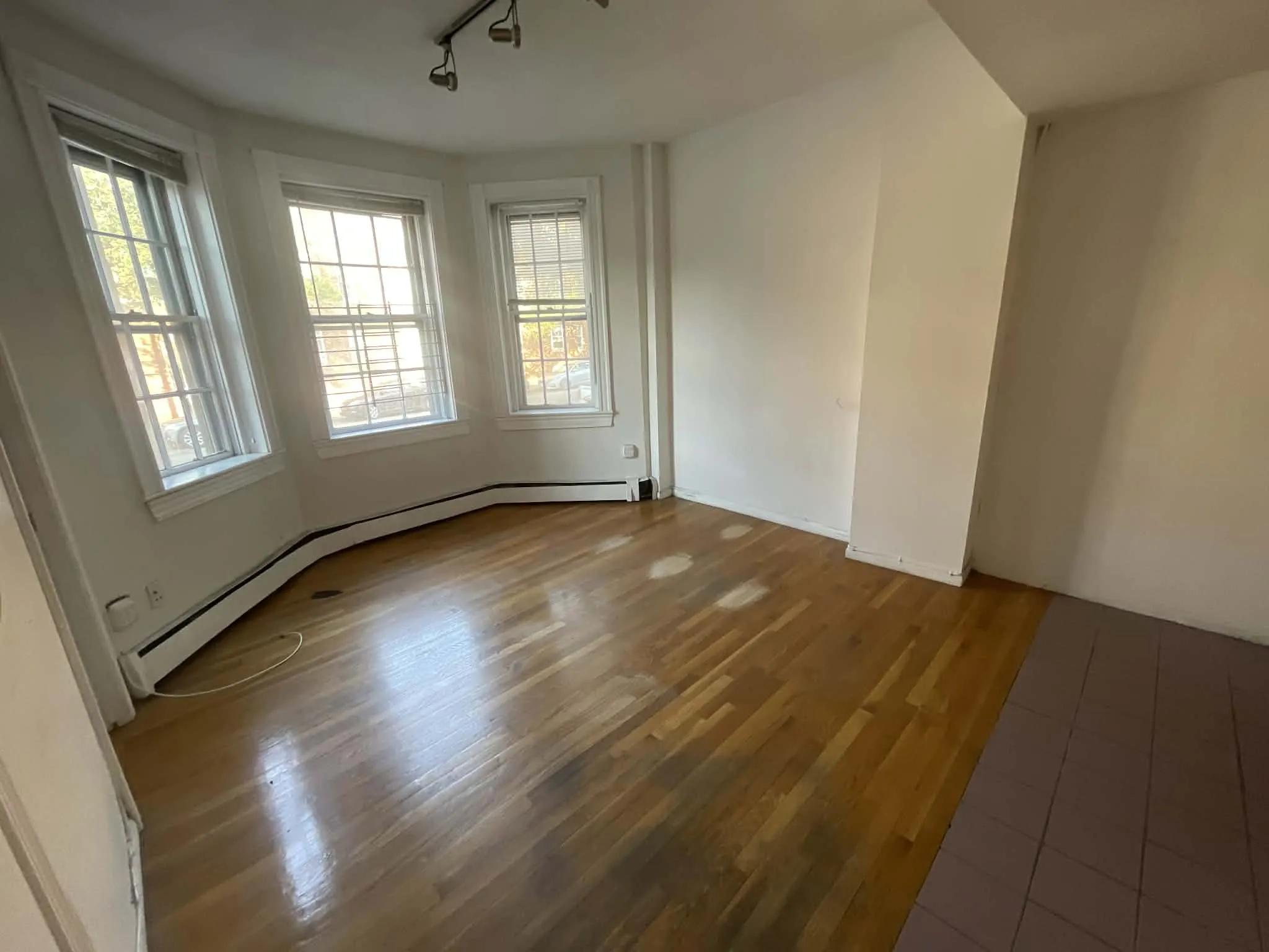 61 South Huntington Ave, Jamaica Plain