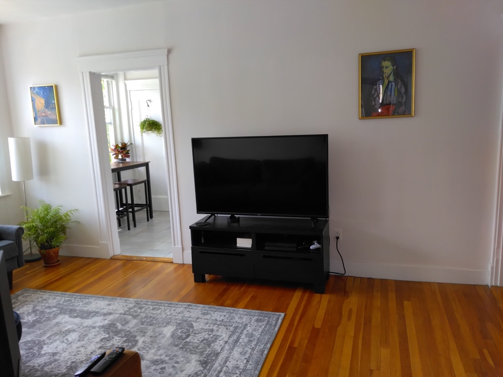 1697 Cambridge, Cambridge