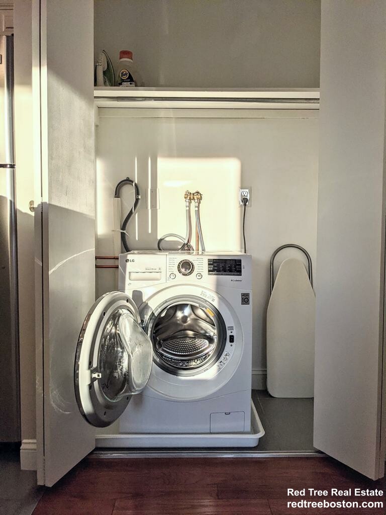 27 Bowdoin St, Beacon Hill