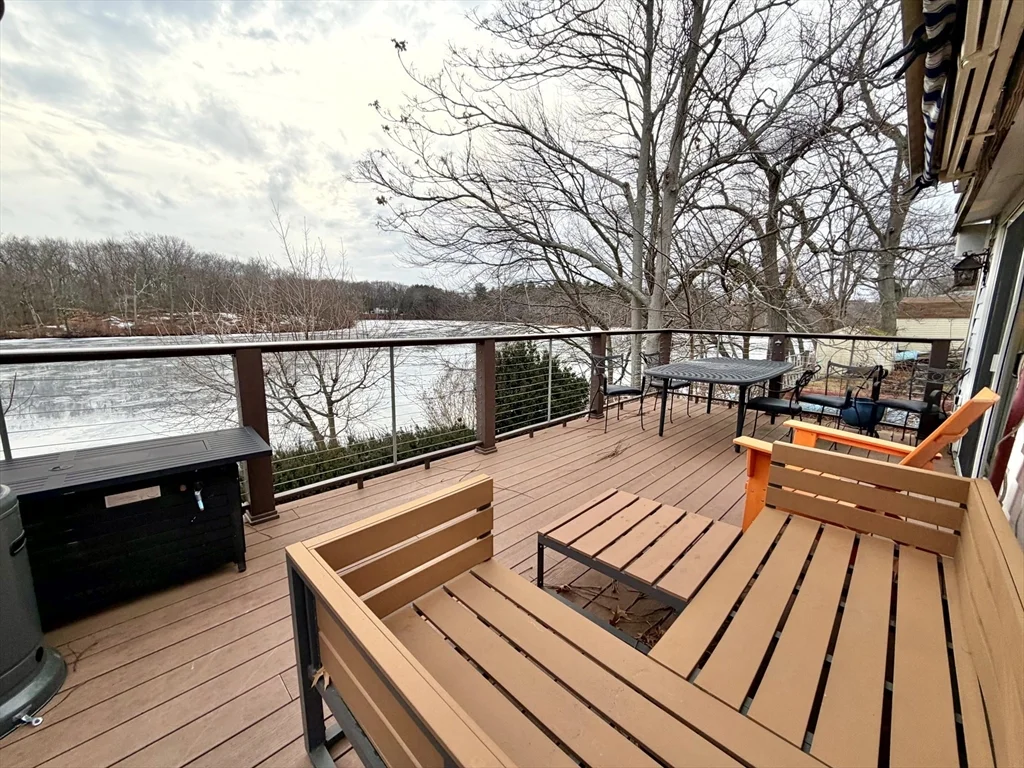 157 Riverview Ave, Waltham