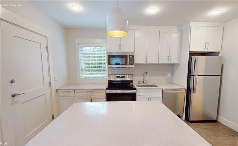 210 Banks St, Riverside