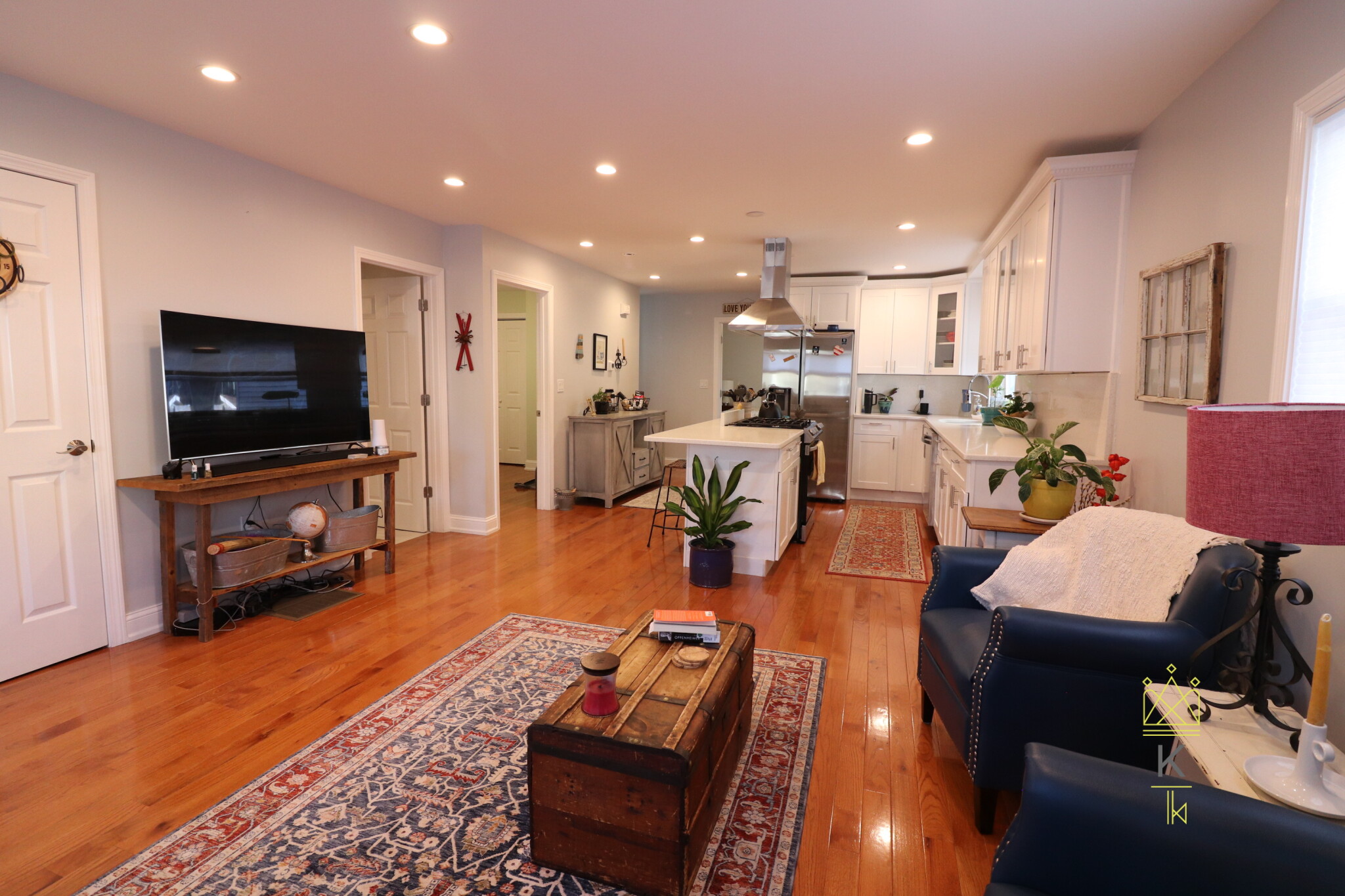 1495 Hyde Park Ave, Hyde Park