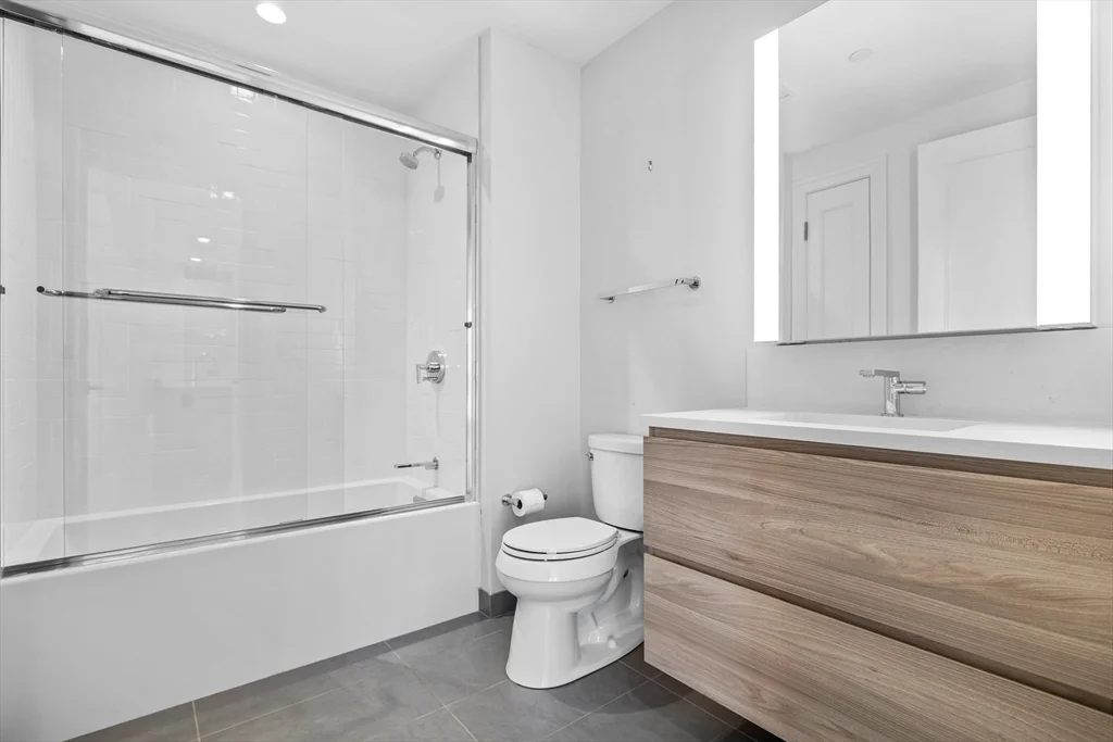 135 Seaport Blvd, Seaport District