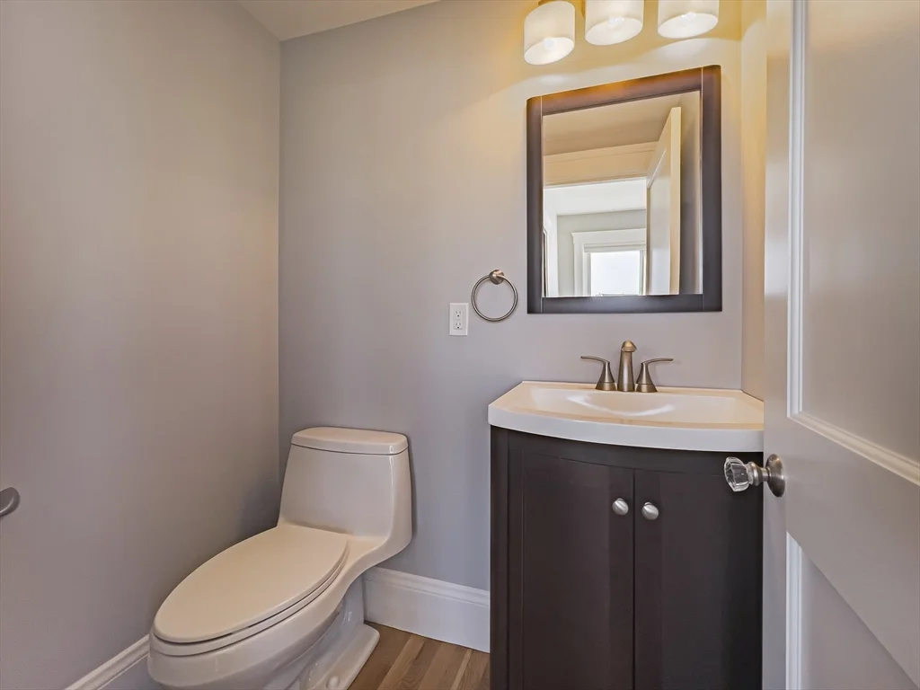 8 Putnam Rd, Assembly Square