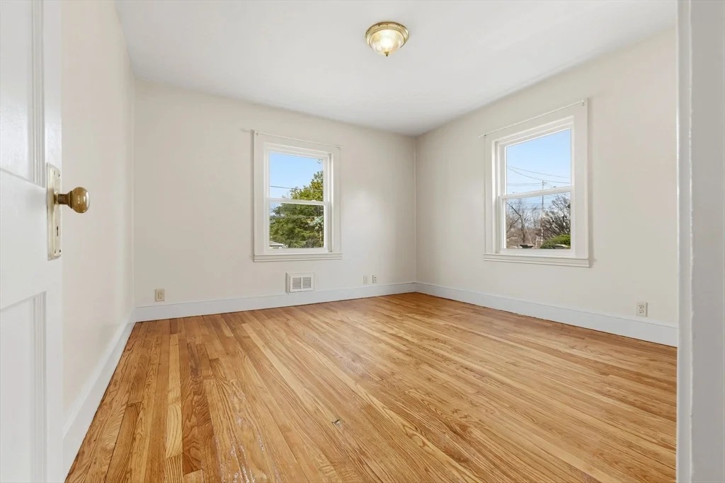 324 Lowel St, Peabody