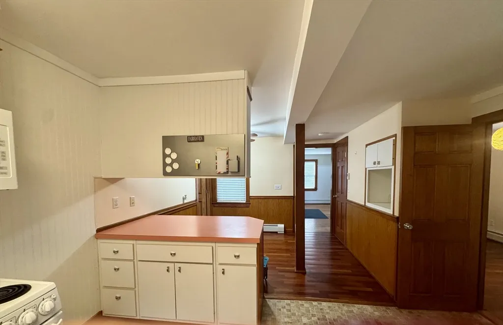 16 Winona Ave, Sconticut Neck