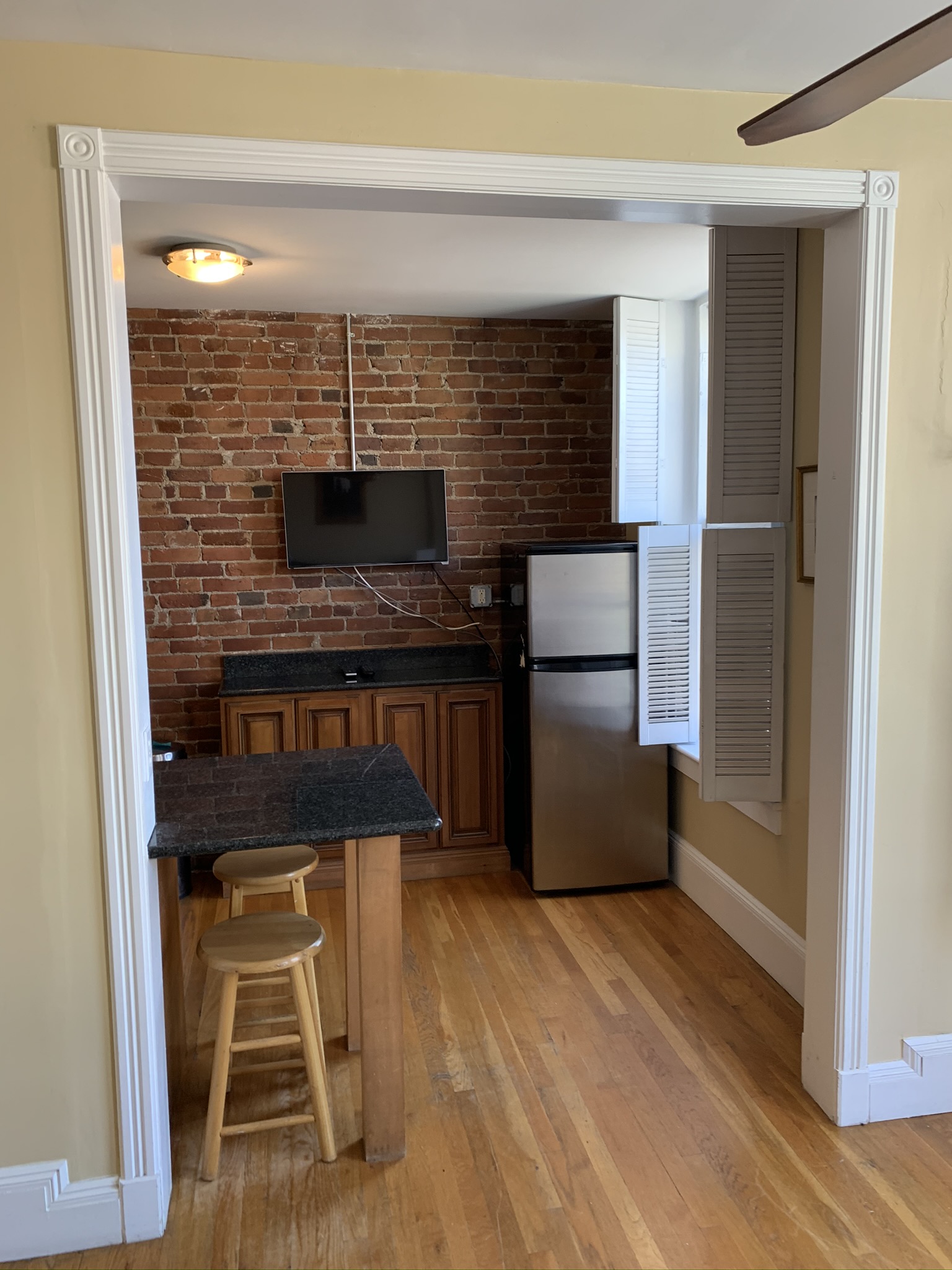 48 Hereford St, Back Bay