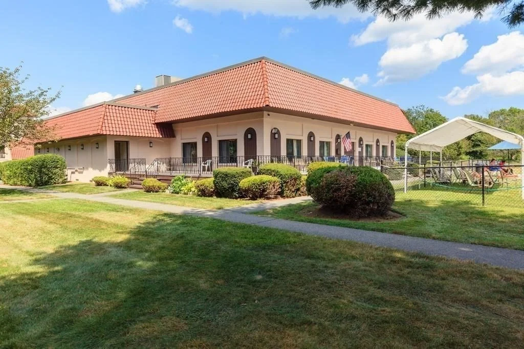 24 Madrid Sq, Brockton