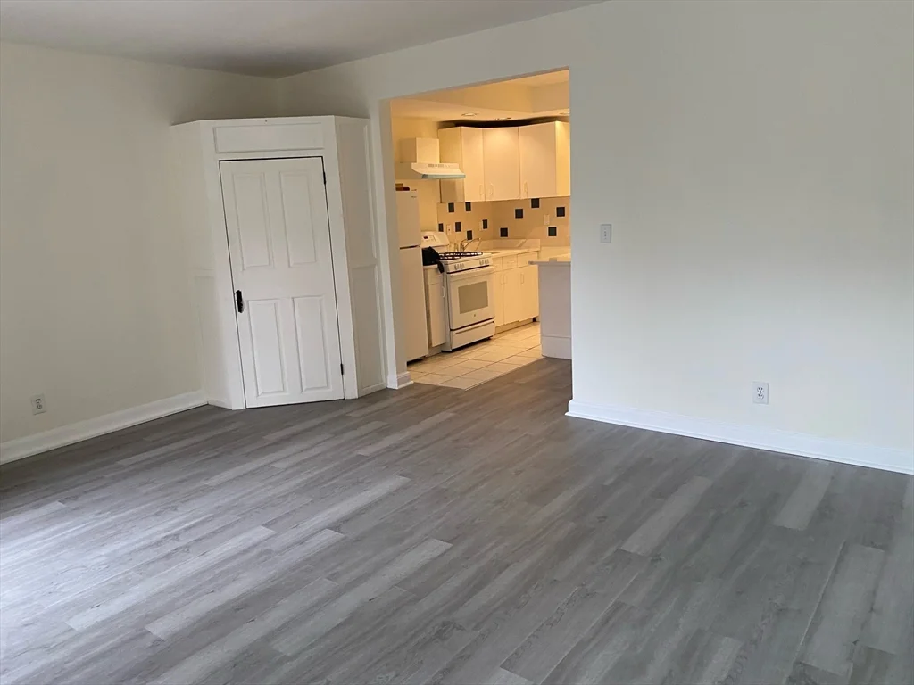 38 Dean Rd, Beaconsfield