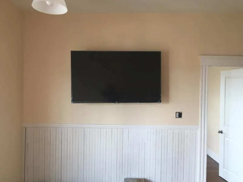 120 Gladstone St, East Boston