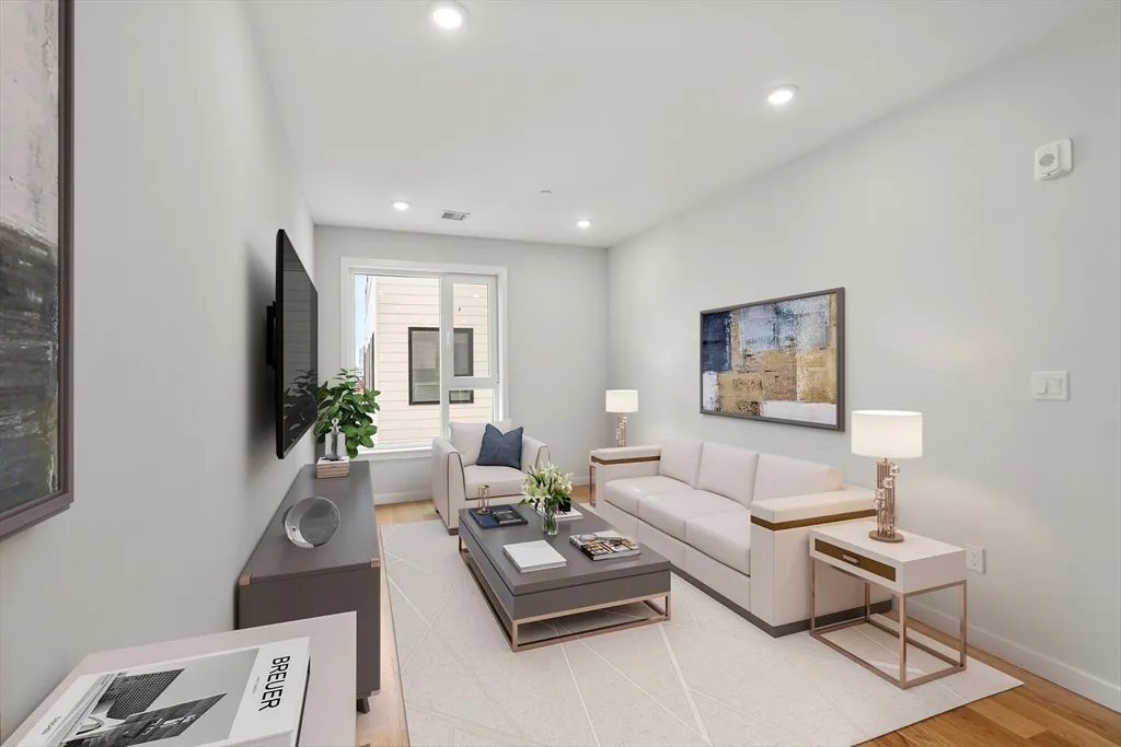 267 Old Colony Ave, South Boston