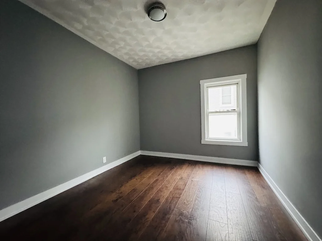 166 Bradford Ave, Fall River