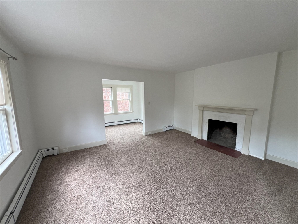 17 Maple St, Auburndale