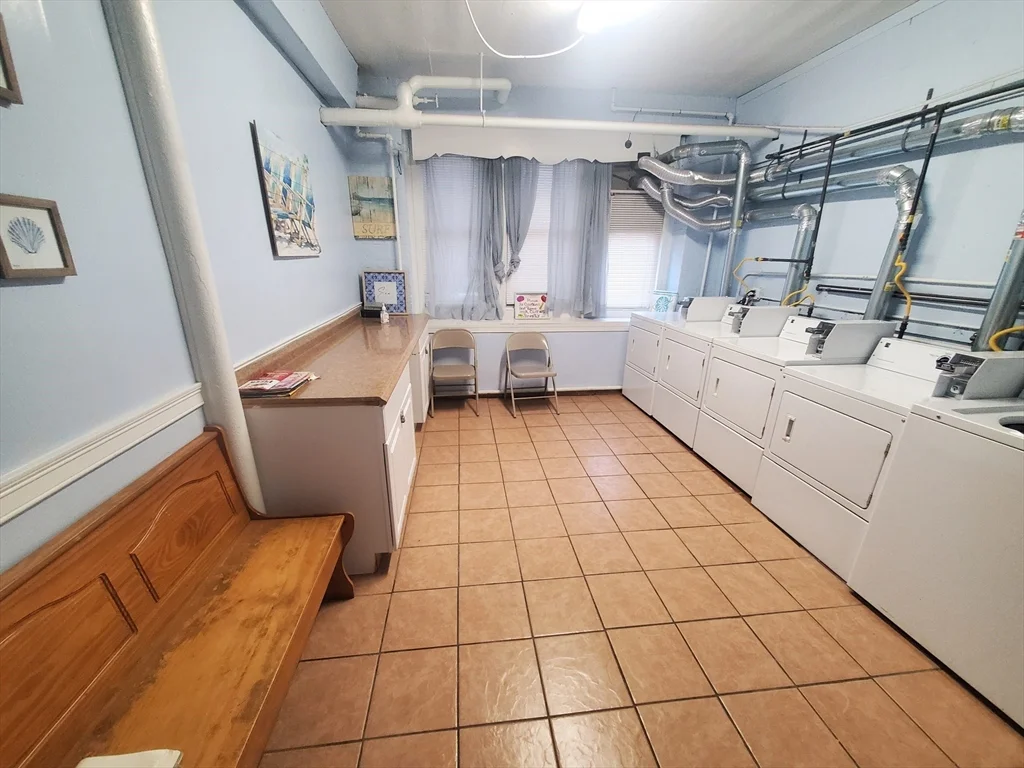 415 County St, New Bedford