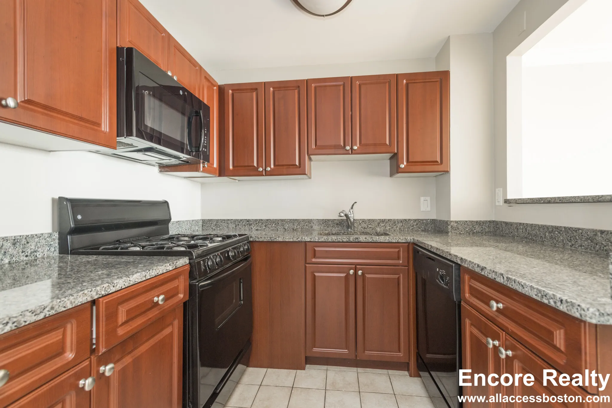 1410 Columbia Rd, South Boston