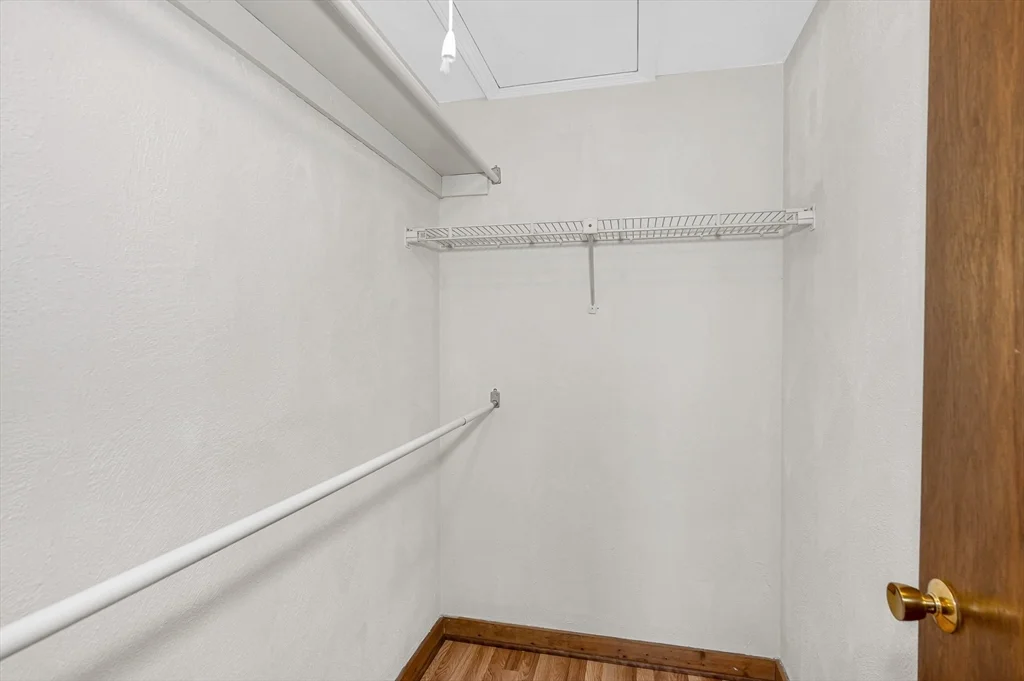 280 Apache Way, Tewksbury