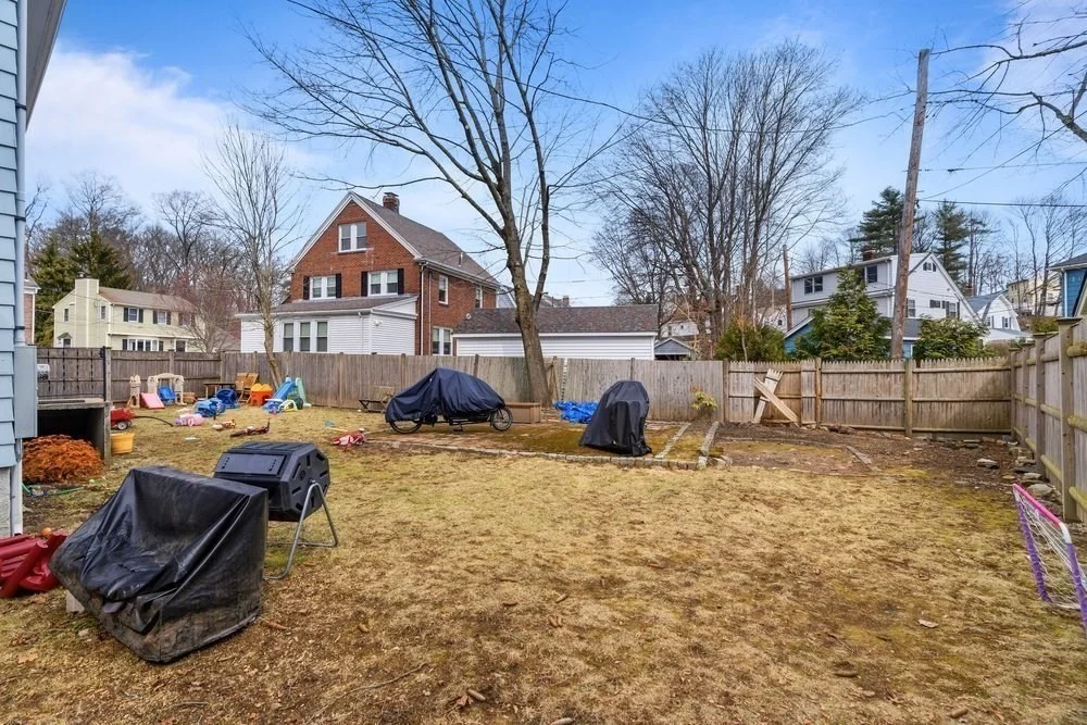 859 Fellsway W, Medford