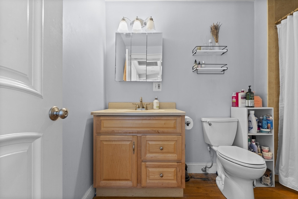 87 M St, South Boston