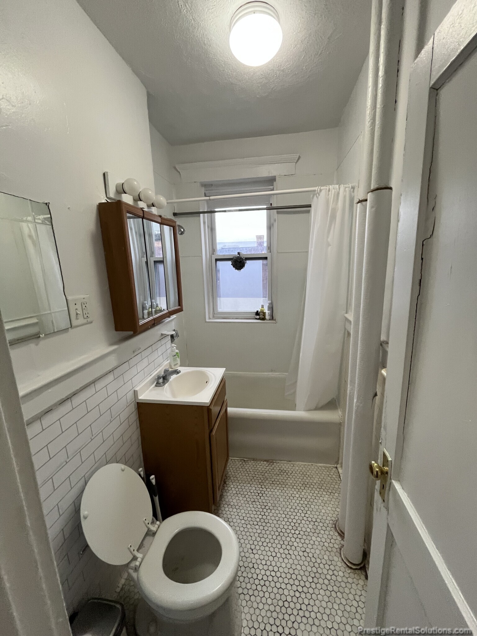 19 Boylston Pl, Downtown