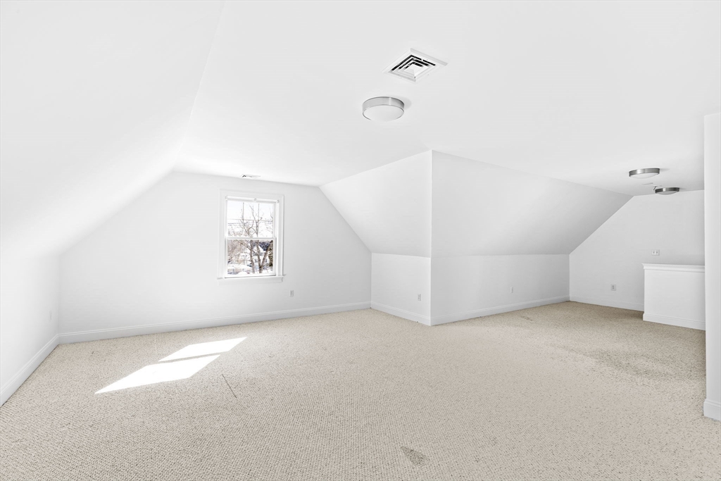 47 Fottler Rd, Hingham