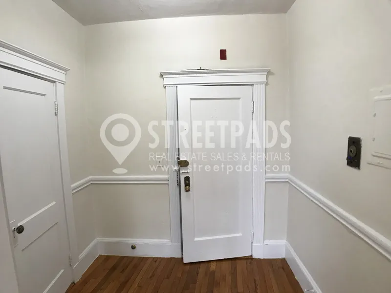 1334 Commonwealth Ave, Allston