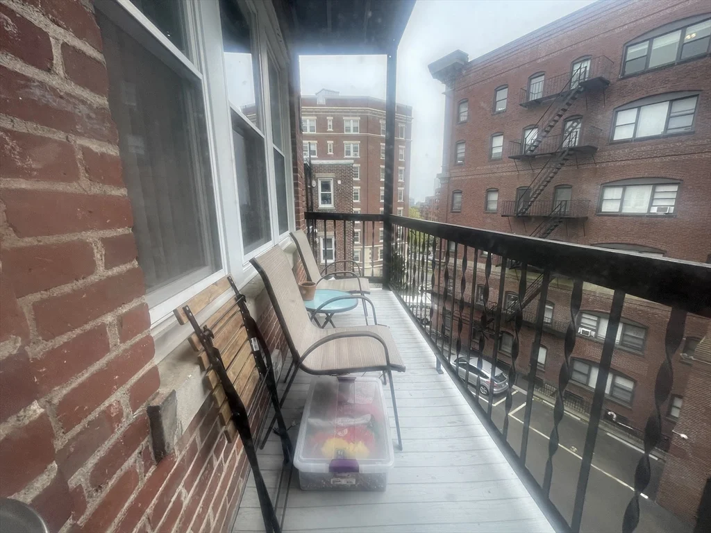 12 Short St, Coolidge Corner
