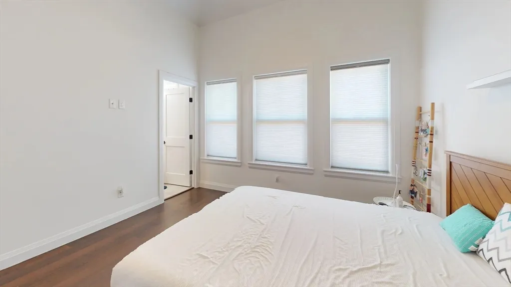 118 Barnes Ave, East Boston