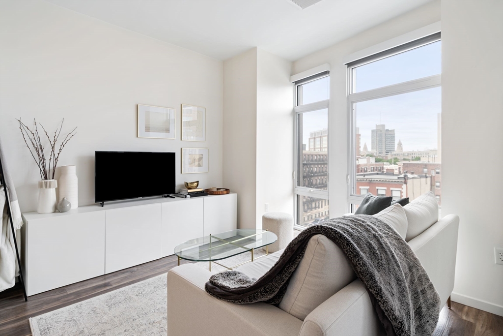 839 Beacon St, Fenway