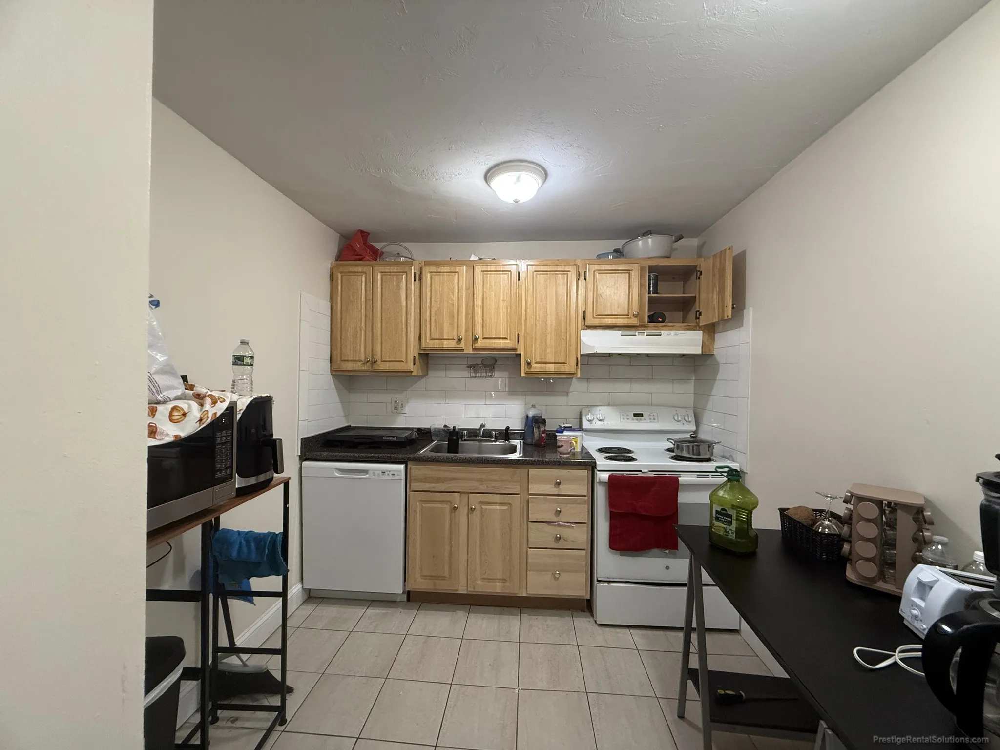 84 Gardner St, Allston