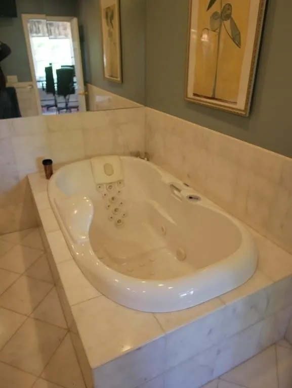 32 Warwick St, South End