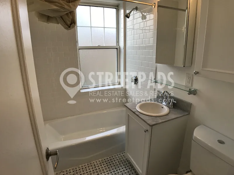 26 Chauncy St, Neighborhood Nine