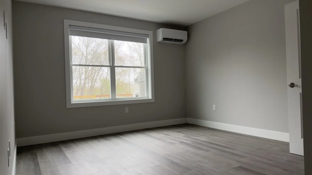 251 Sladen St, Dracut
