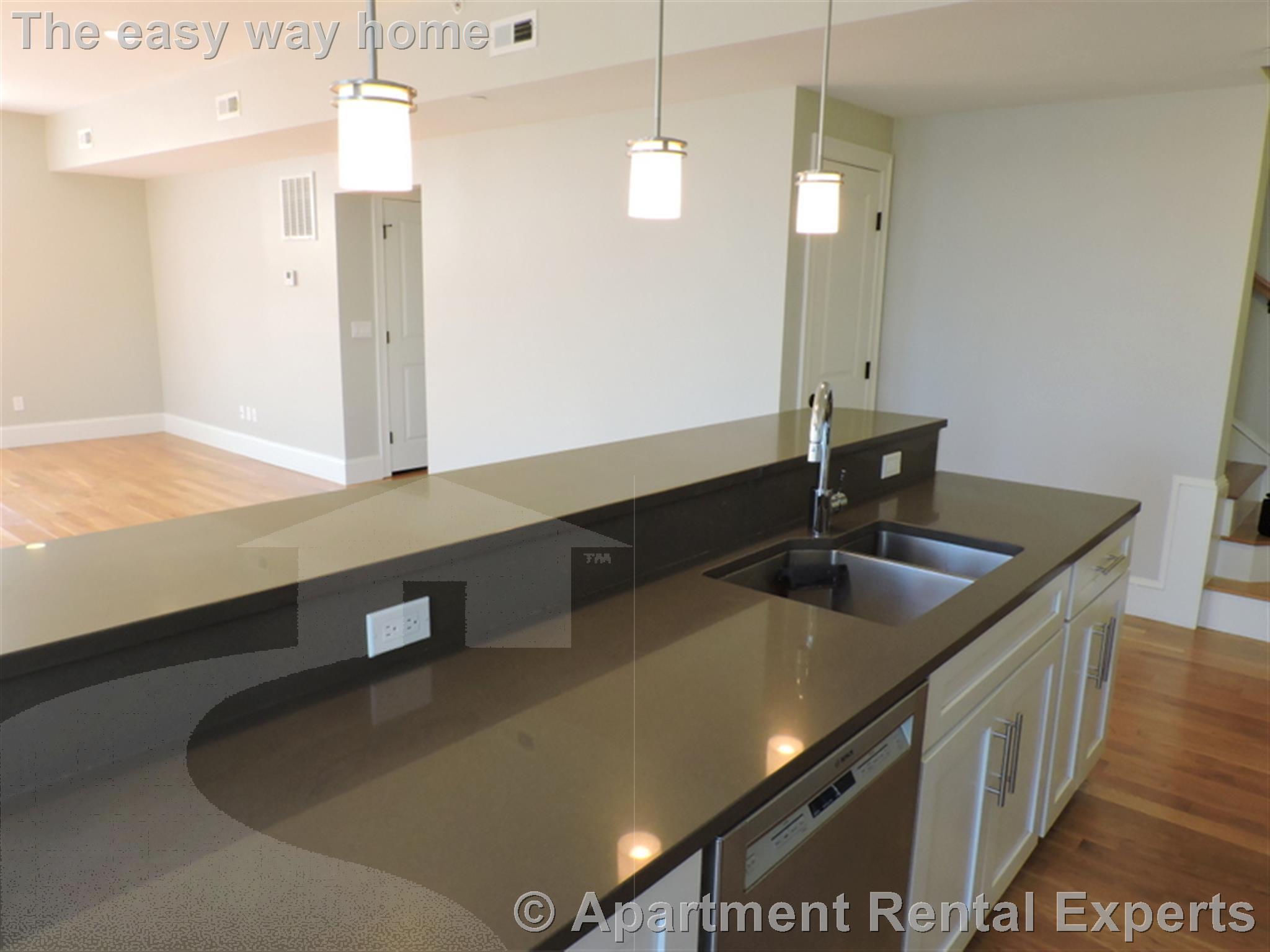 168 Hampshire, Central Square