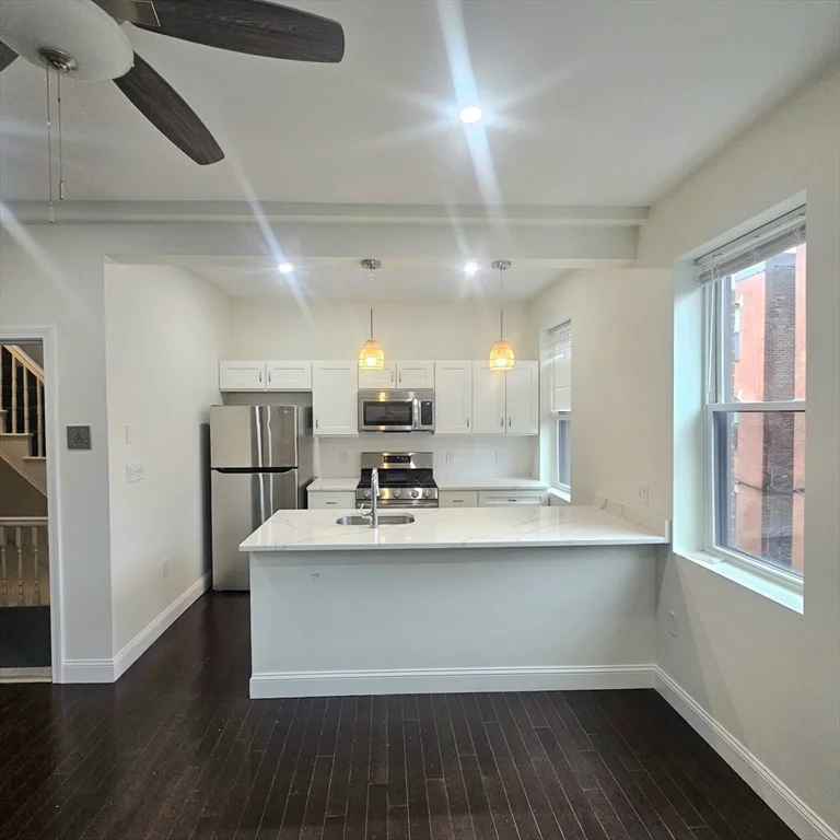 49 Charter St, North End
